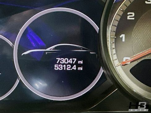 Used 2018 Porsche Panamera Turbo image 11