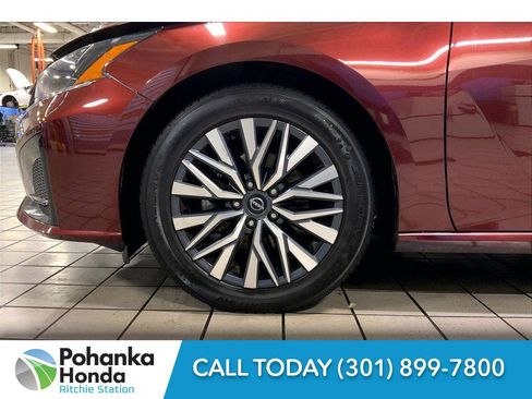 Used 2023 Nissan Altima 2.5 SV image 8