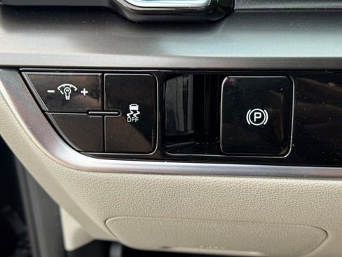 Certified 2025 Kia Sportage EX image 26