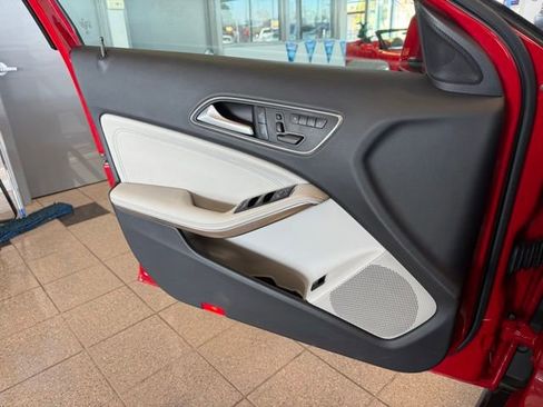 Used 2017 Mercedes-Benz GLA 250 image 19