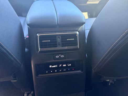 Used 2025 MAZDA CX-90 3.3 Turbo w/ Preferred Package image 24