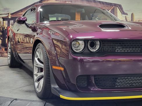 Used 2022 Dodge Challenger SRT Hellcat image 7