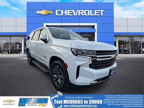 Used 2022 Chevrolet Tahoe LT w/ Luxury Package image 1