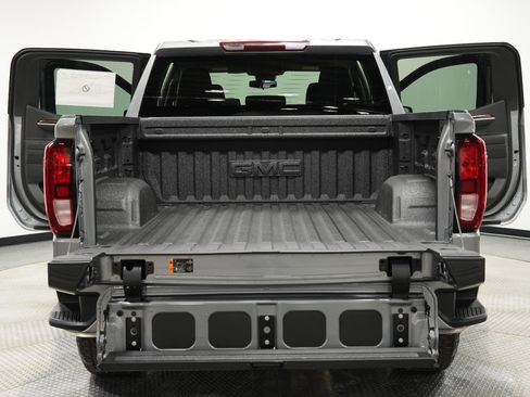 New 2026 GMC Sierra 1500 Elevation image 13