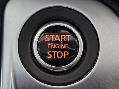 Used 2025 Nissan Sentra SV FWD image 23