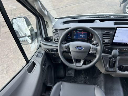 New 2026 Ford Transit 250 250 Medium Roof image 19