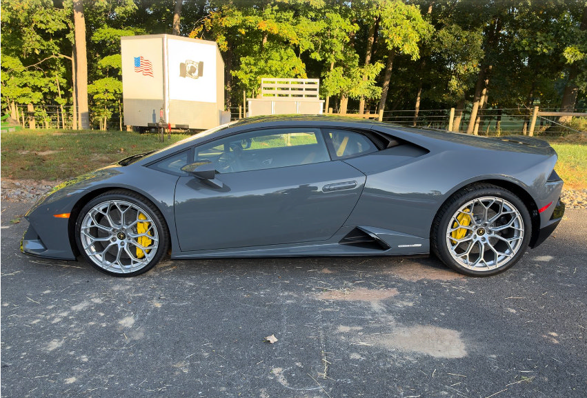 Used 2020 Lamborghini Huracan EVO AWD/4WD image 1
