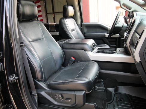 Used 2019 Ford F250 Lariat w/ Lariat Ultimate Package AWD/4WD image 43