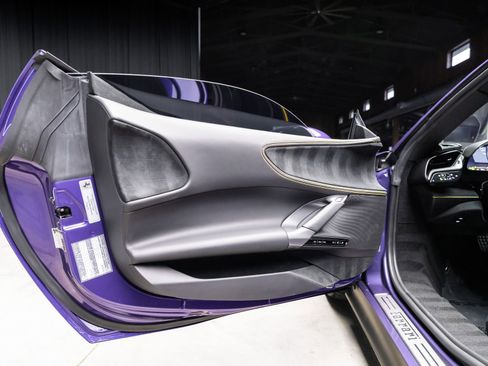 Used 2022 Ferrari SF90 Stradale image 66