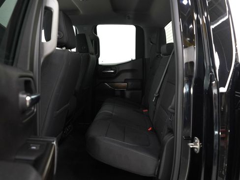 Used 2019 Chevrolet Silverado 1500 RST image 18