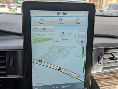 Used 2023 Ford Explorer Limited w/ Limited Technology Package image 22