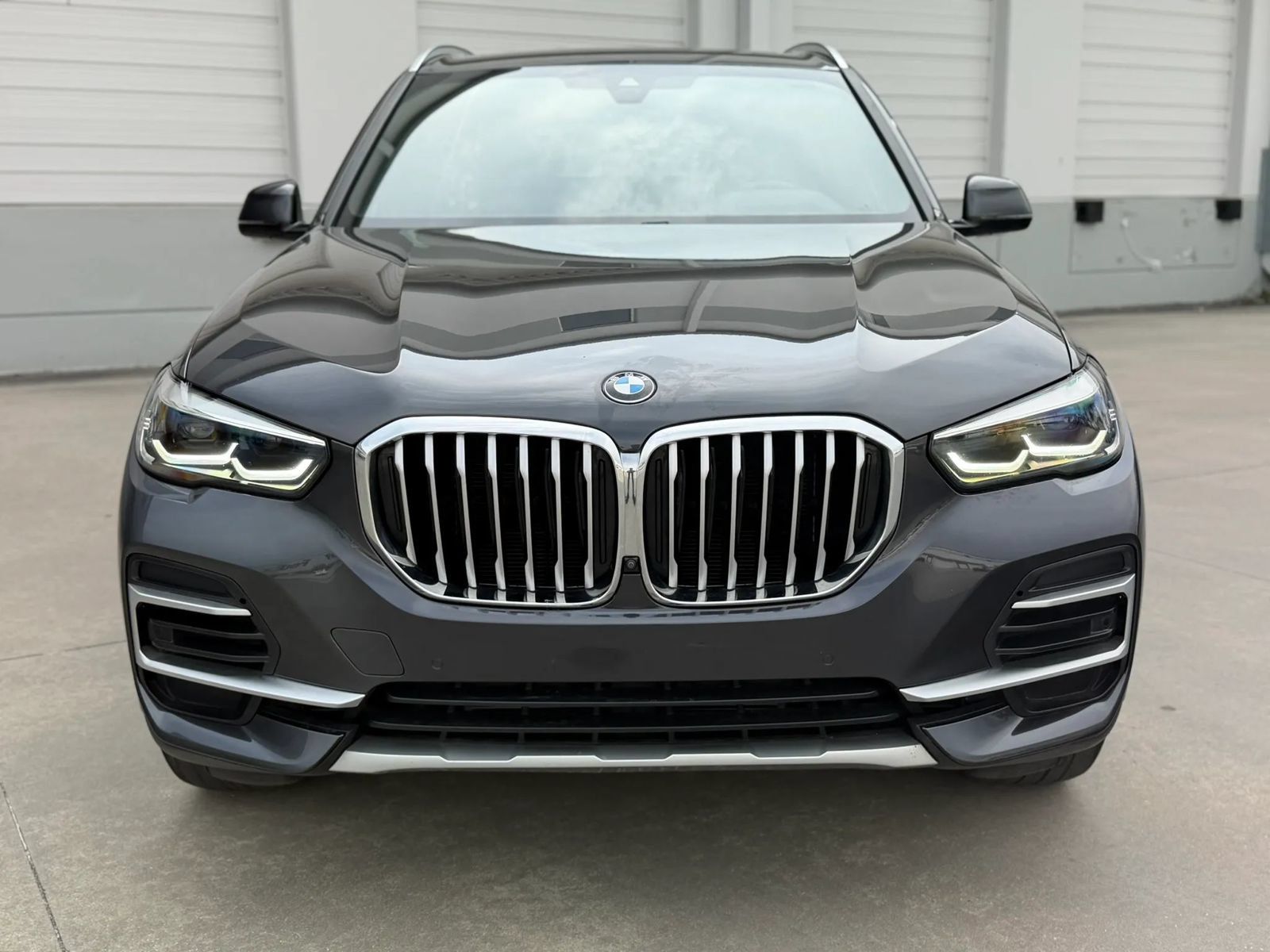 Used 2023 BMW X5 sDrive40i w/ Premium Package RWD image 3