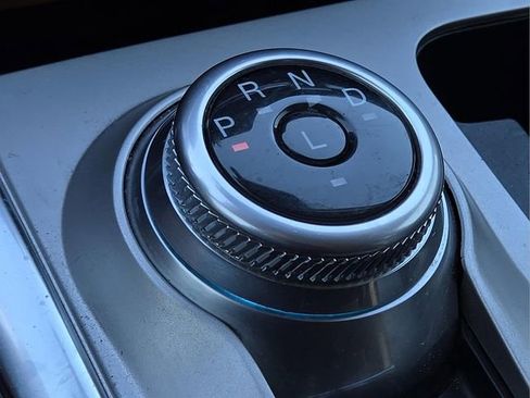 Used 2023 Ford Explorer XLT w/ Equipment Group 202A image 29