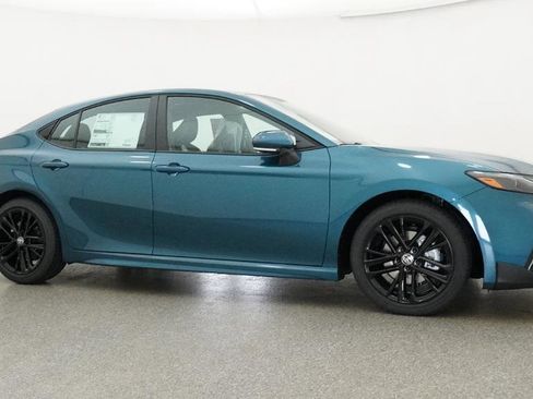 New 2026 Toyota Camry SE image 31