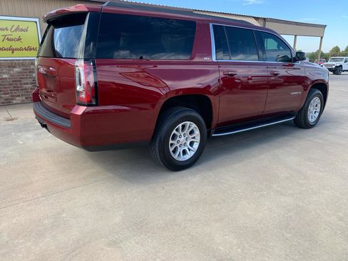 Used 2020 GMC Yukon XL SLT AWD/4WD image 2