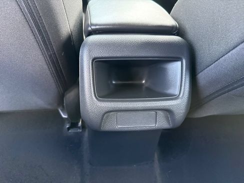 Used 2025 Honda HR-V LX image 21