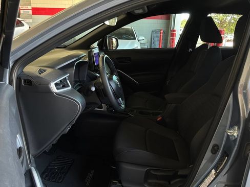 Used 2024 Toyota Corolla Cross AWD Hybrid image 12