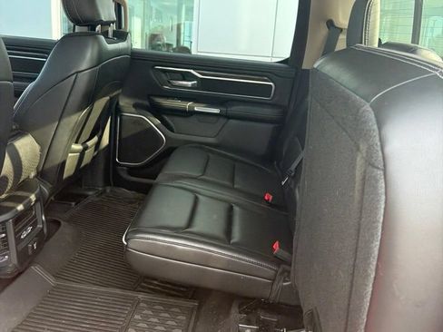 Used 2019 RAM 1500 Laramie AWD/4WD image 10
