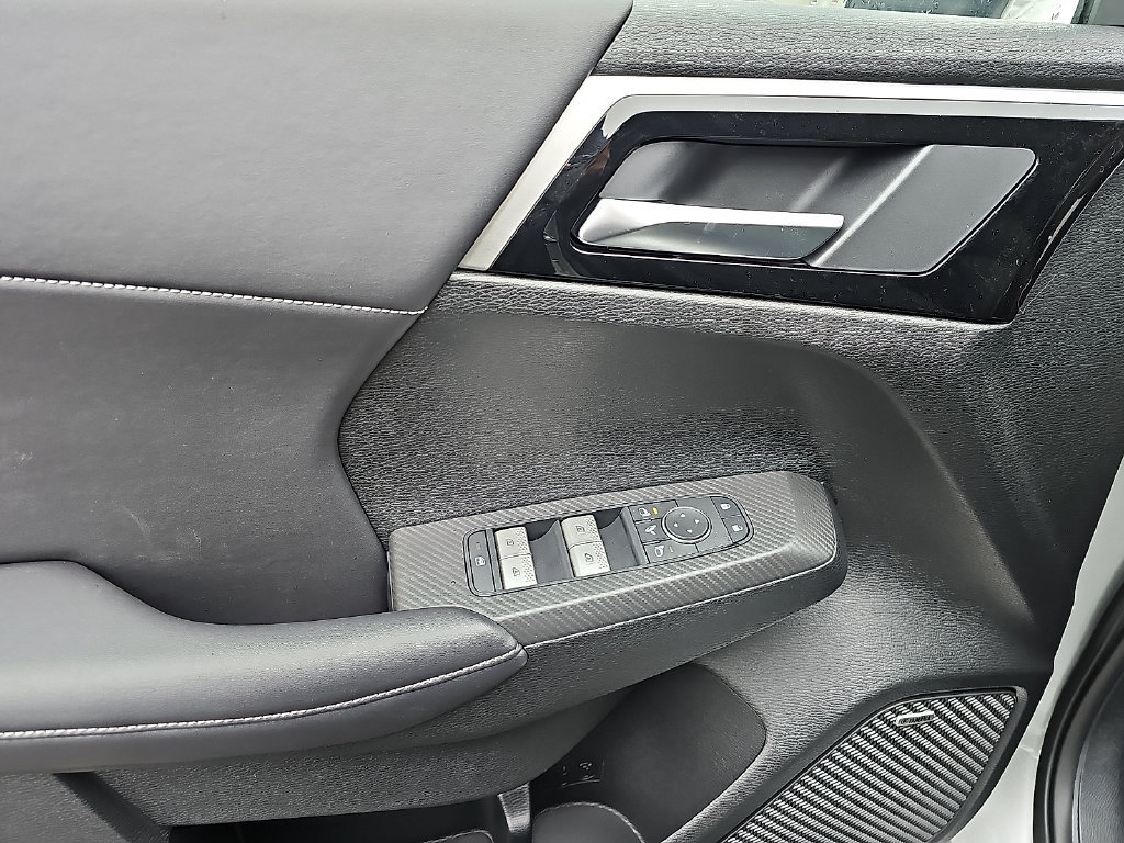 New 2026 Mitsubishi Outlander SE AWD/4WD image 8