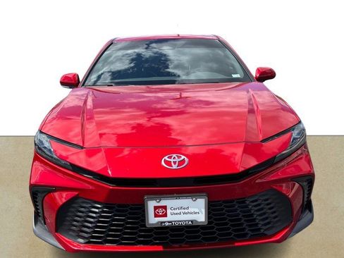 Certified 2025 Toyota Camry SE FWD image 9