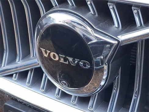 New 2025 Volvo S90 B6 Plus image 8