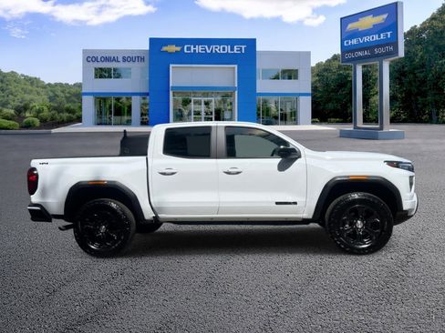 Certified 2024 GMC Canyon Elevation w/ Elevation Premium Package image 7