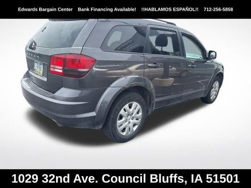Used 2018 Dodge Journey SE w/ Connectivity Group FWD image 5