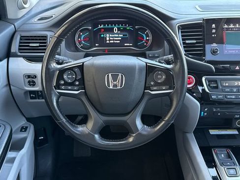 Used 2019 Honda Pilot Elite image 16