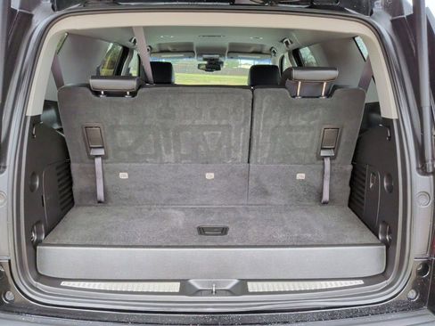 Used 2017 Chevrolet Tahoe LT image 39