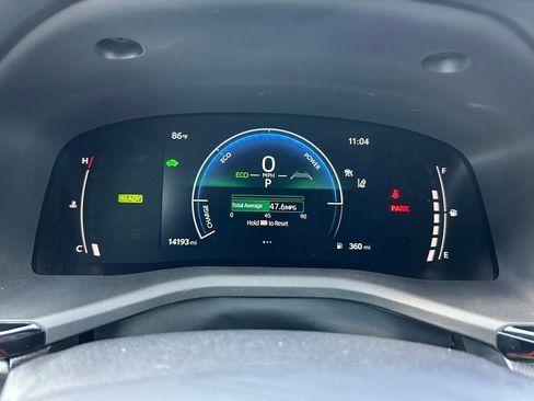 Used 2025 Toyota Camry SE w/ Convenience Package FWD image 23