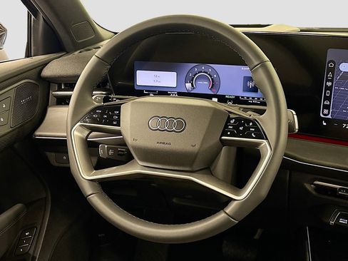 New 2026 Audi Q3 quattro 2.0T AWD/4WD image 18