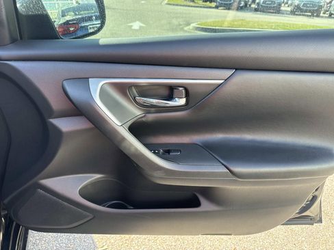 Used 2018 Nissan Altima 2.5 SV image 13