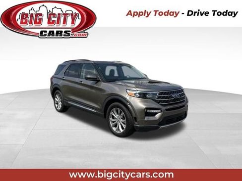 Used 2021 Ford Explorer XLT w/ Equipment Group 202A AWD/4WD image 1