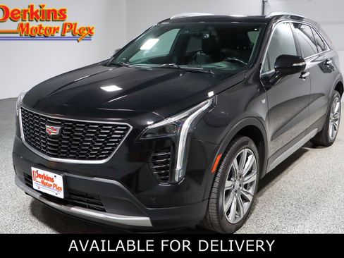 Used 2023 Cadillac XT4 Premium Luxury image 1
