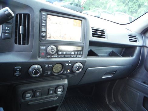 Used 2014 Honda Ridgeline SE image 27