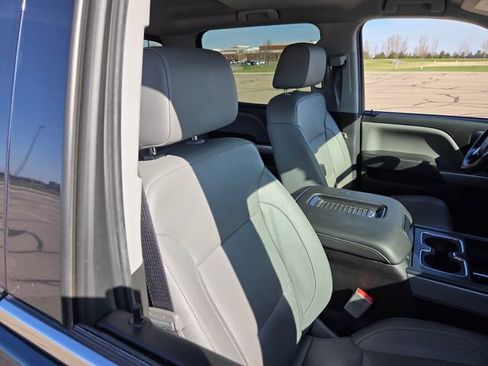 Used 2018 Chevrolet Silverado 1500 LTZ Z71 w/ Centennial Edition image 36