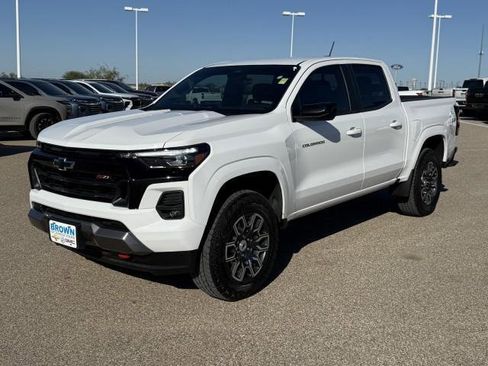 Used 2024 Chevrolet Colorado Z71 image 4