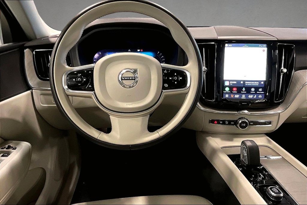 Certified 2023 Volvo XC60 B5 Plus w/ Climate Package AWD/4WD image 9