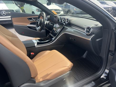 Used 2027 Mercedes-Benz CLE 300 4MATIC Coupe image 36