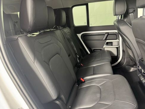 Used 2023 Land Rover Defender 130 SE AWD/4WD image 22