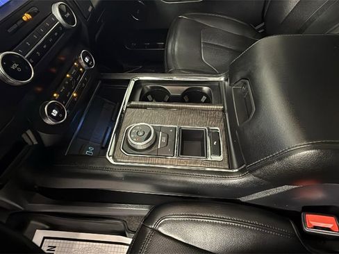 Used 2021 Ford Expedition Max Limited image 39