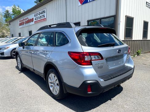 Used 2018 Subaru Outback 2.5i image 6
