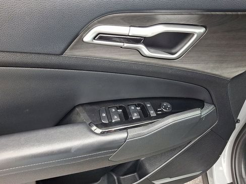 Certified 2023 Kia Sportage X-Line w/ X-Line Premium Package image 13