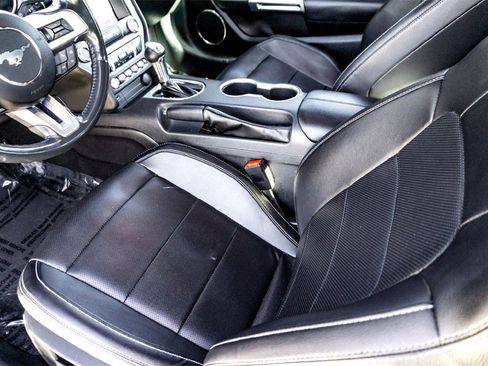 Used 2023 Ford Mustang Premium image 14