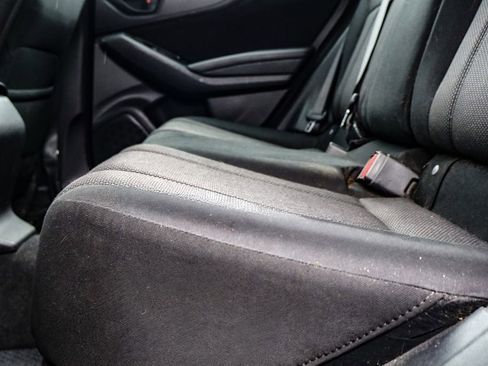 Used 2018 Subaru Impreza 2.0i Premium image 13