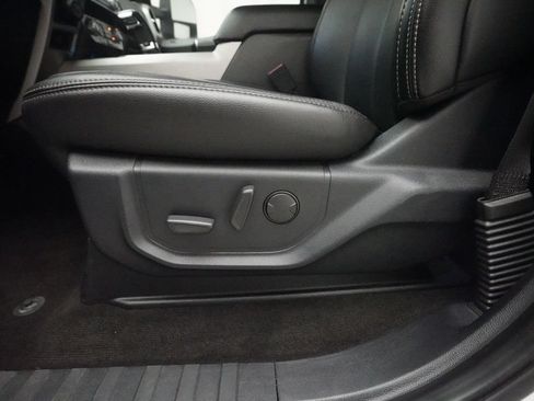 Used 2020 Ford F150 Lariat w/ Equipment Group 502A Luxury AWD/4WD image 27