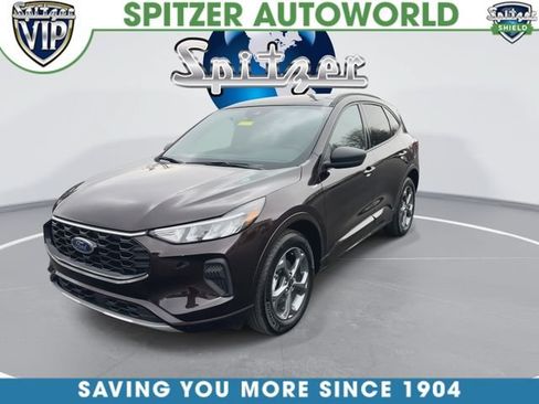 Used 2023 Ford Escape ST-Line w/ Tech Pack #1 AWD/4WD image 4