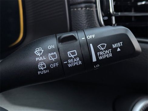 New 2025 Jeep Wagoneer Base w/ Convenience Group I image 33