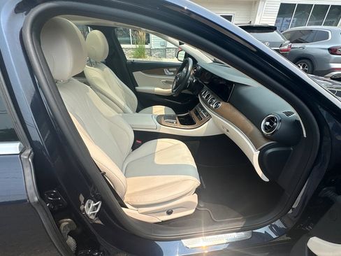 Used 2022 Mercedes-Benz E 350 4MATIC Sedan w/ Driver Assistance Package image 43