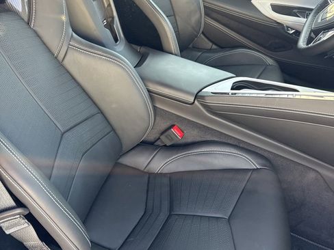 Used 2023 Chevrolet Corvette Stingray w/ Z51 Performance Package image 11